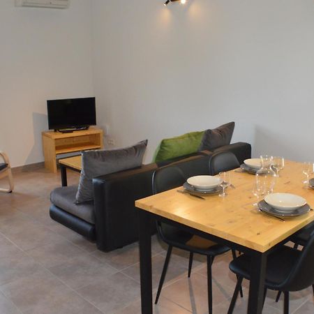 Le Clos des Taulelles gîte Le Figuier Saint-Privat-de-Champclos Extérieur photo