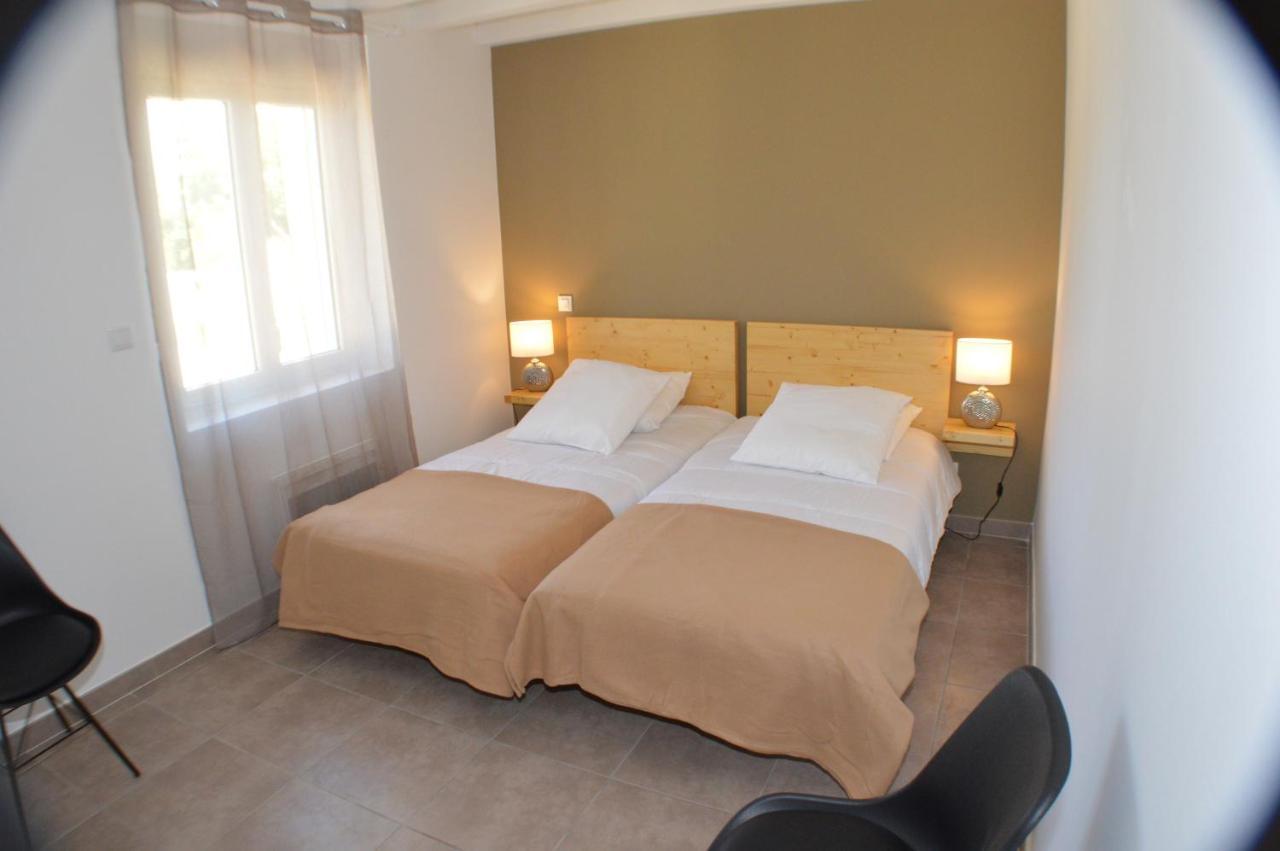 Le Clos des Taulelles gîte Le Figuier Saint-Privat-de-Champclos Extérieur photo
