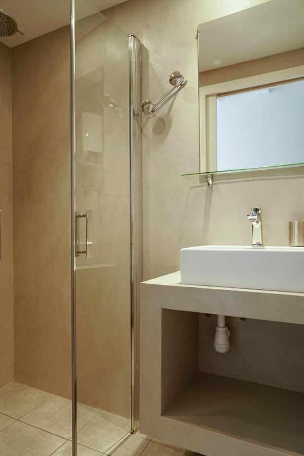 Le Clos des Taulelles gîte Le Figuier Saint-Privat-de-Champclos Extérieur photo