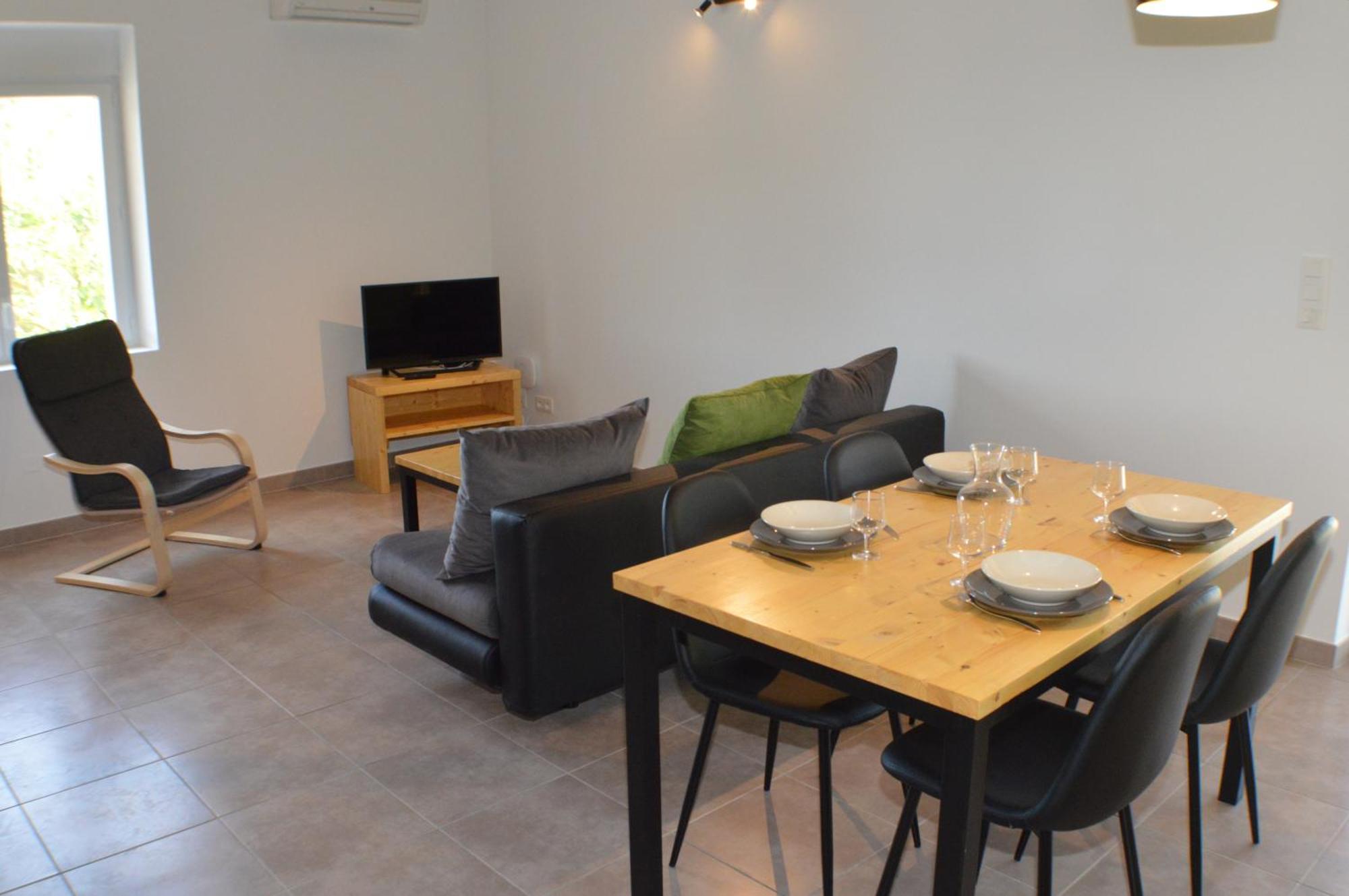 Le Clos des Taulelles gîte Le Figuier Saint-Privat-de-Champclos Extérieur photo